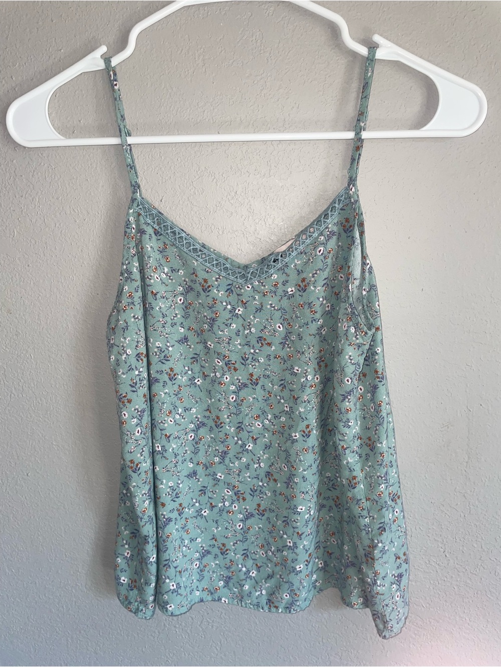 Floral Lace-Trim Mint Green Camisole Tank Top